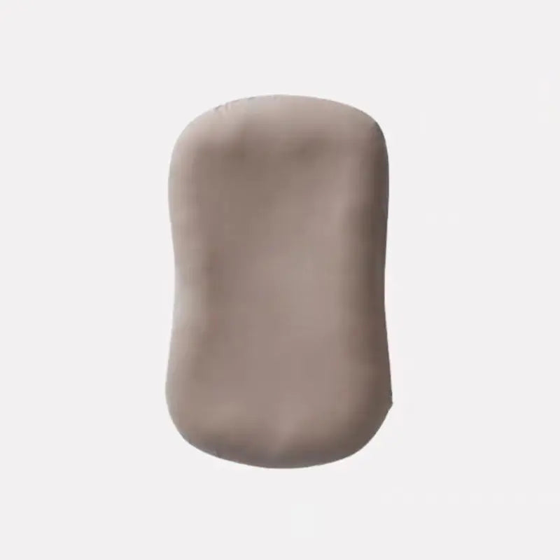 Close-up of durable nylon zipper and washable cover on bionic baby bed.