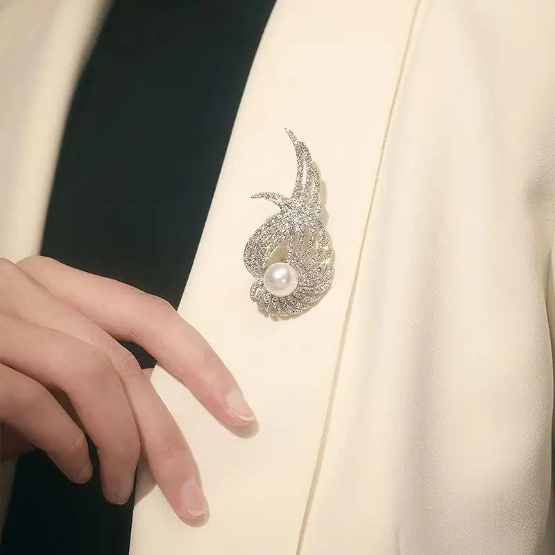 Classic Vintage Brooch for Women's Coats and Suits