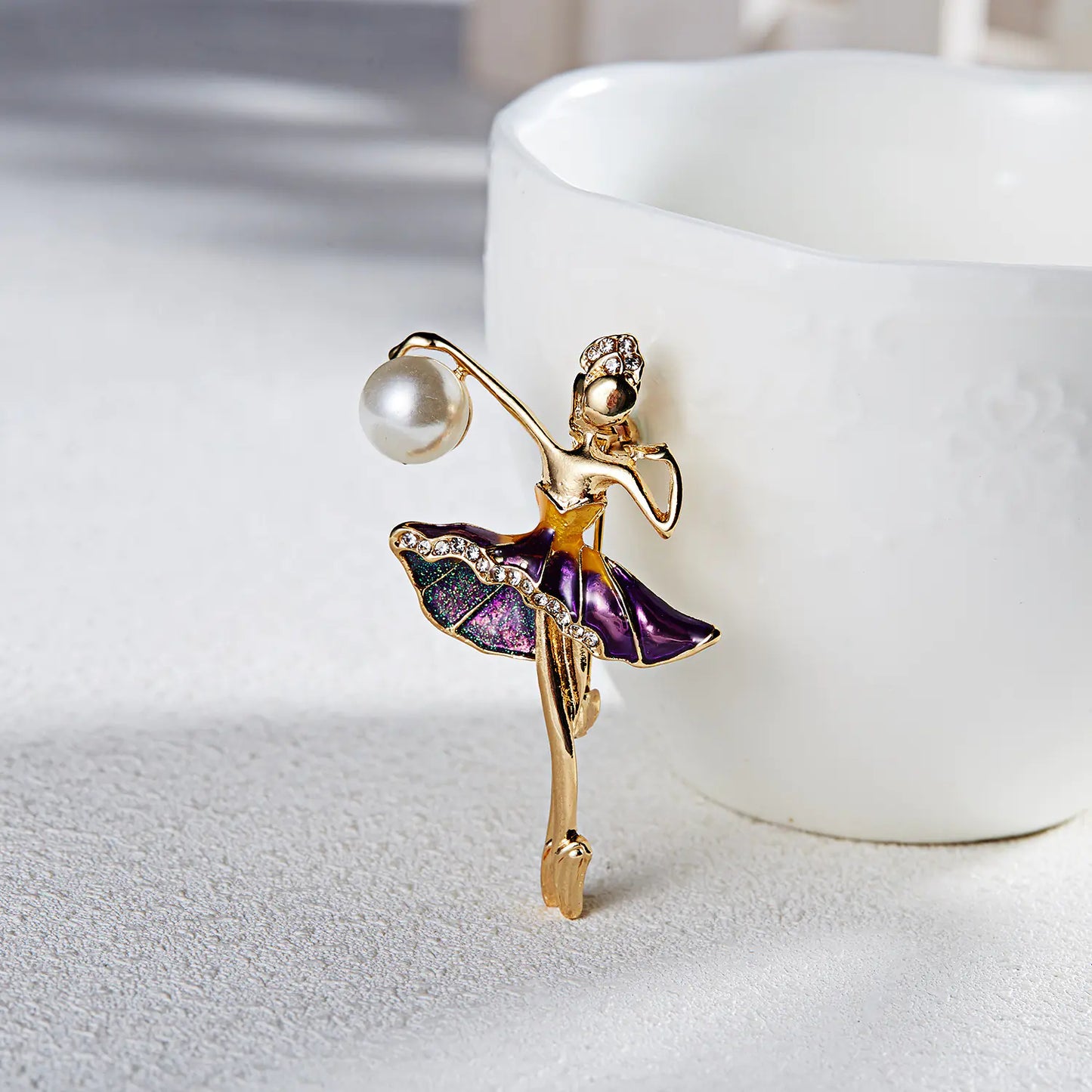Fashionable Dancing Girl Brooch with Pearl and Rhinestones