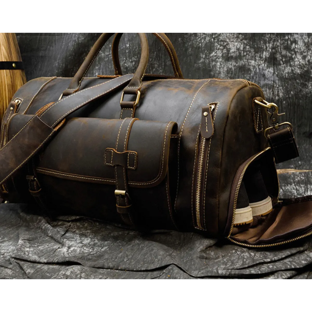 Retro Horse Leather Travel Bag