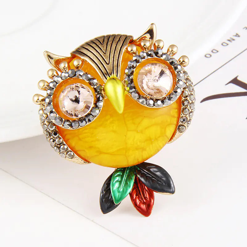 Fashionable Leaf Brooch with Rhinestones and Owl Design