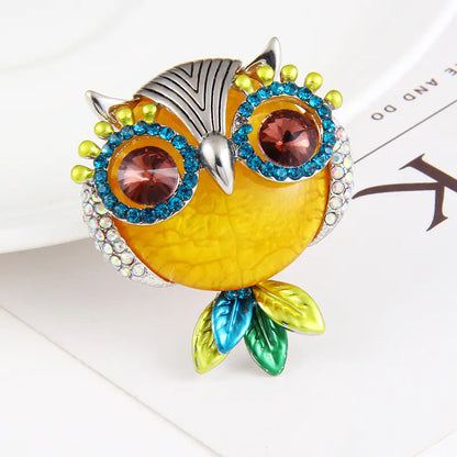 Fashionable Leaf Brooch with Rhinestones and Owl Design