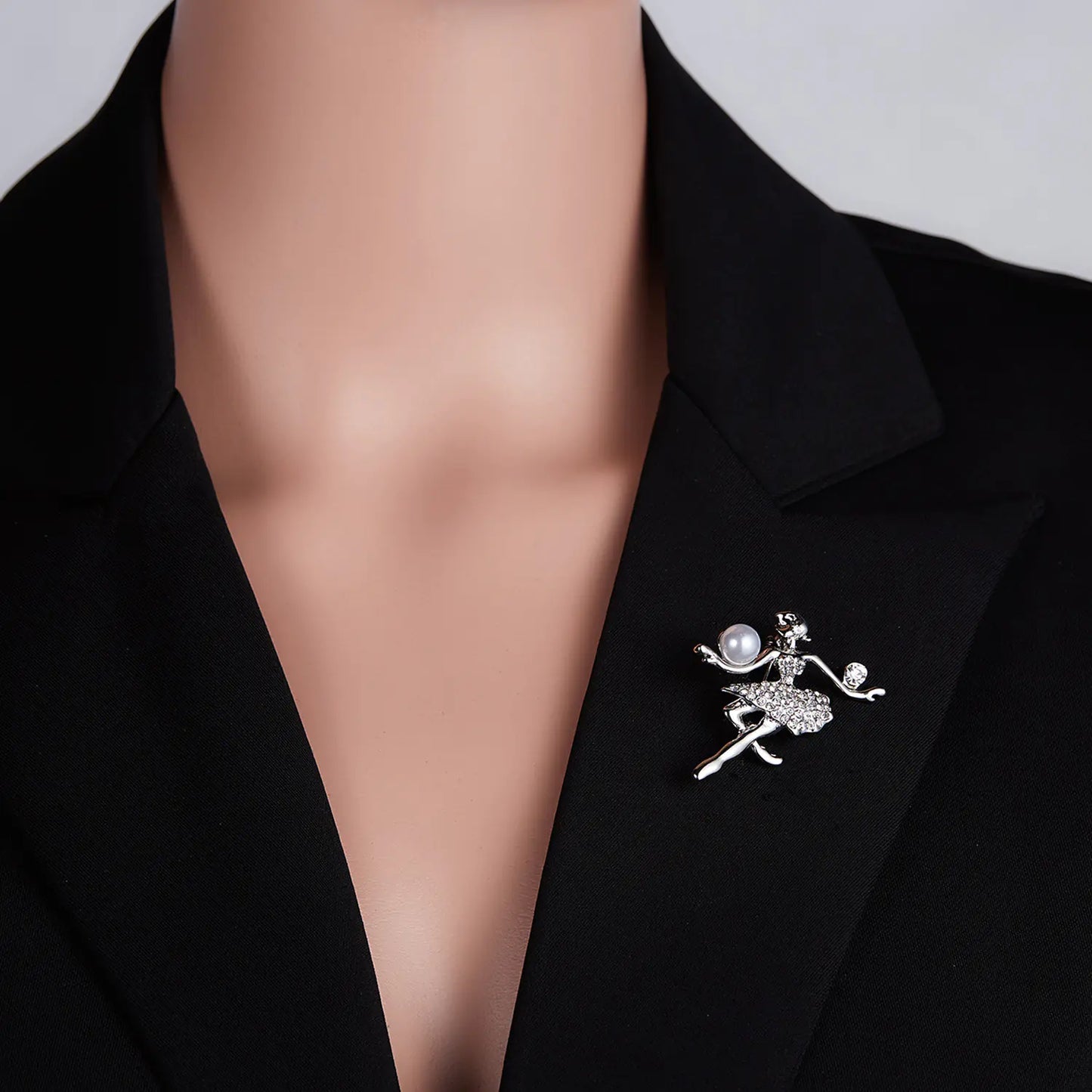 Fashionable Dancing Girl Brooch with Pearl and Rhinestones