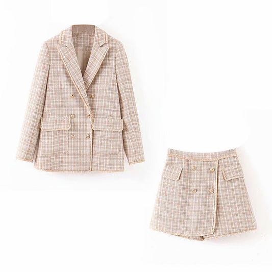 Chic Tweed Double-Breasted Jacket and Shorts Set