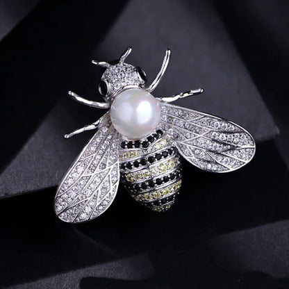 Vintage 3D Pearl Bee Brooch in Unique Style