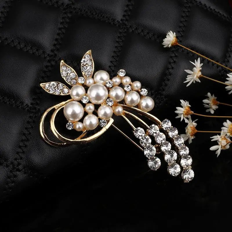 Women's Brooch for Wool Coat and Skirt Accessories
