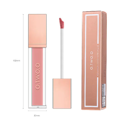 Moisturizing and Nourishing Lip Glaze
