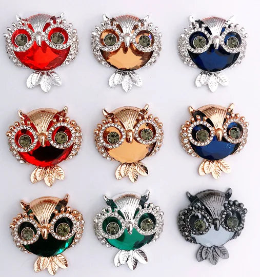 Fashionable Leaf Brooch with Rhinestones and Owl Design
